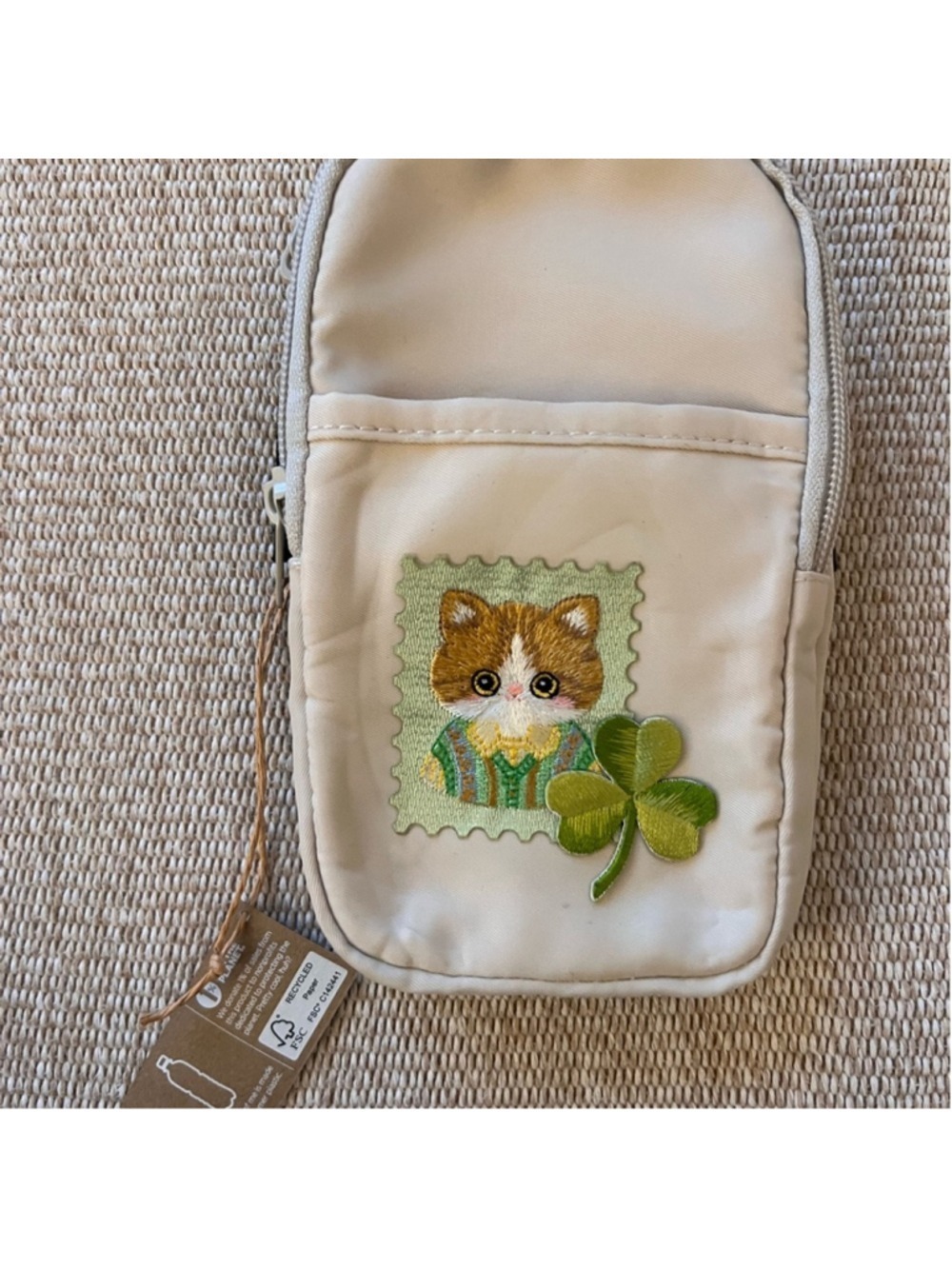 NWT Bottle Buddy Pouch w Cat & Clover Embroidery / Strap - Picture 3 of 5